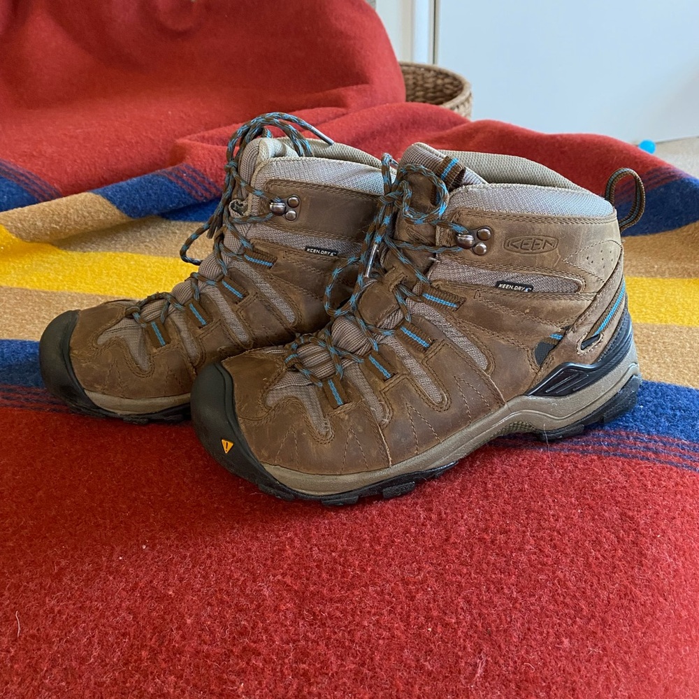Keen Targhee II Waterproof Mid Hiking Boots - Picture 2 of 8